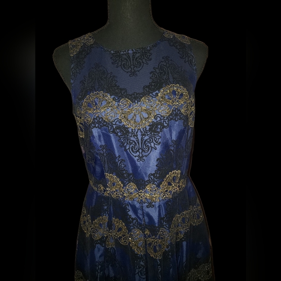 Studio One Dresses & Skirts - Studio One Navy Blue Dress w/ Black & Gold Embroidered Lace Overlay (Size 6)
